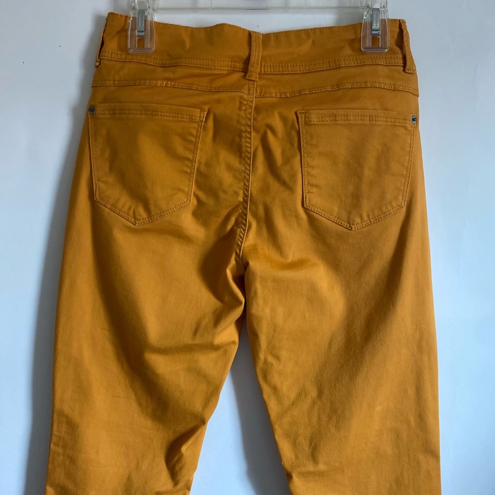 MUSTARD MID RISE SKINNY PANTS - Picture 9 of 9